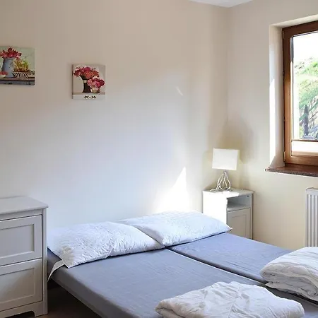 Dom wakacyjny Dom U Zbyszka Z Prywatną Plażą Kiedrowice