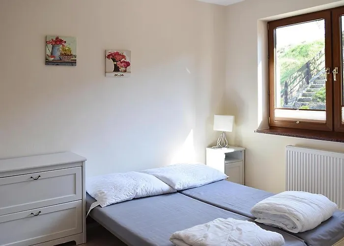 Dom wakacyjny Dom U Zbyszka Z Prywatną Plażą Kiedrowice